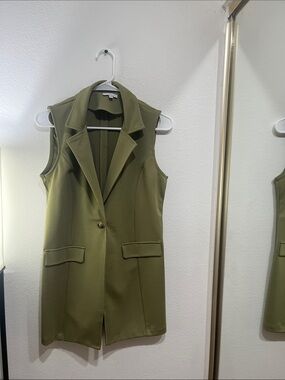 Sleeveless Olive Green Tailored Vest